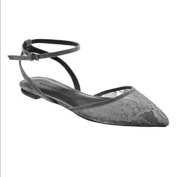 Banana Republic Shoes - BANANA REPUBLIC GREY LACE AMANDA ANKLE FLATS SHOES